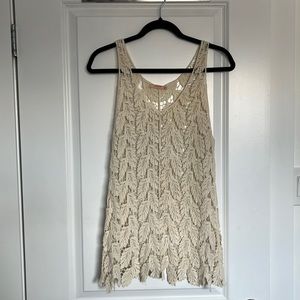 Banana U.S.A Cream lace top